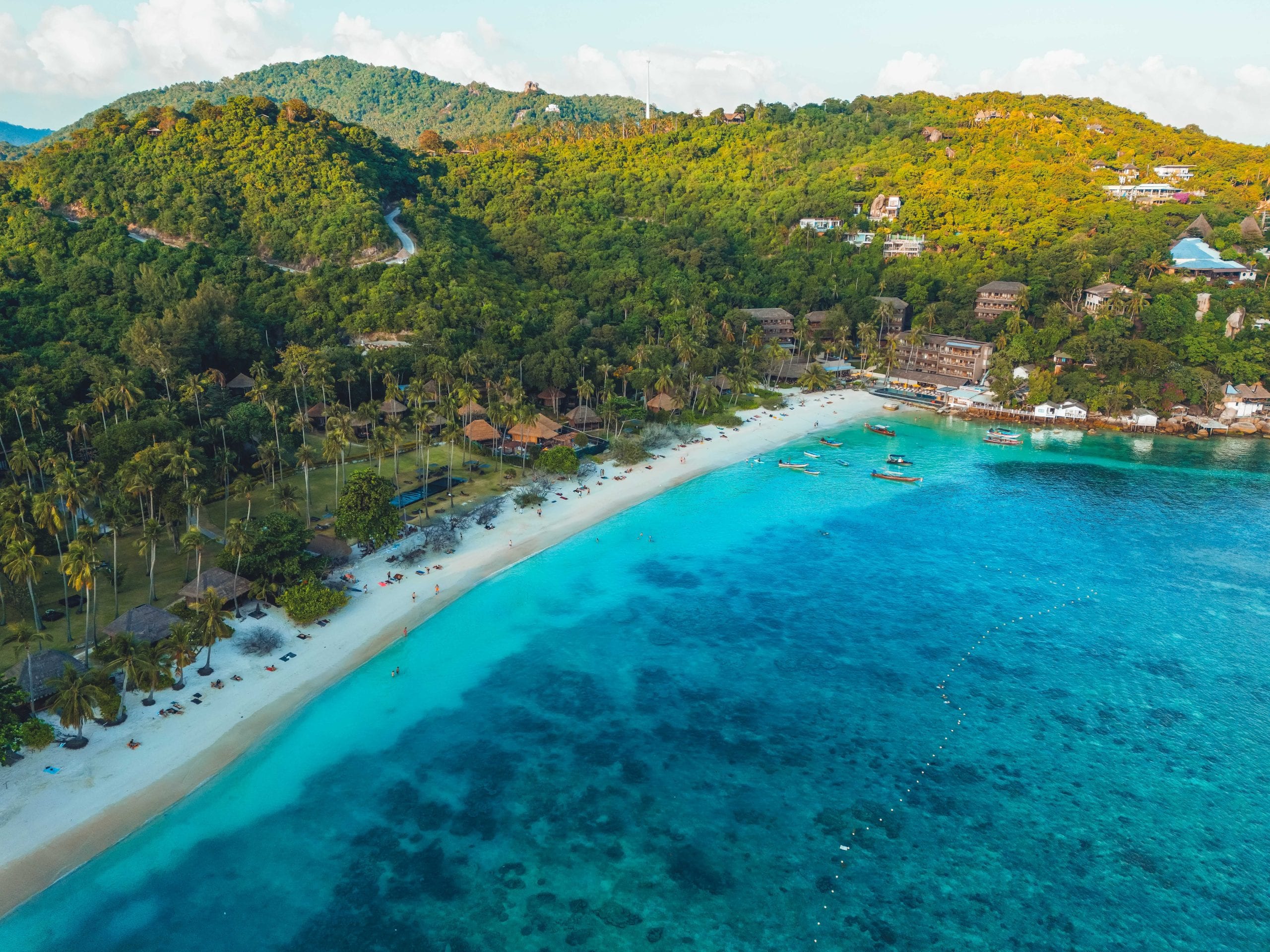 March to May on Koh Tao, the calmest and clearest water of the year